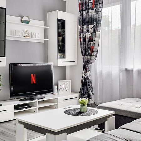 Gabriel Apartment Arad Exteriér fotografie
