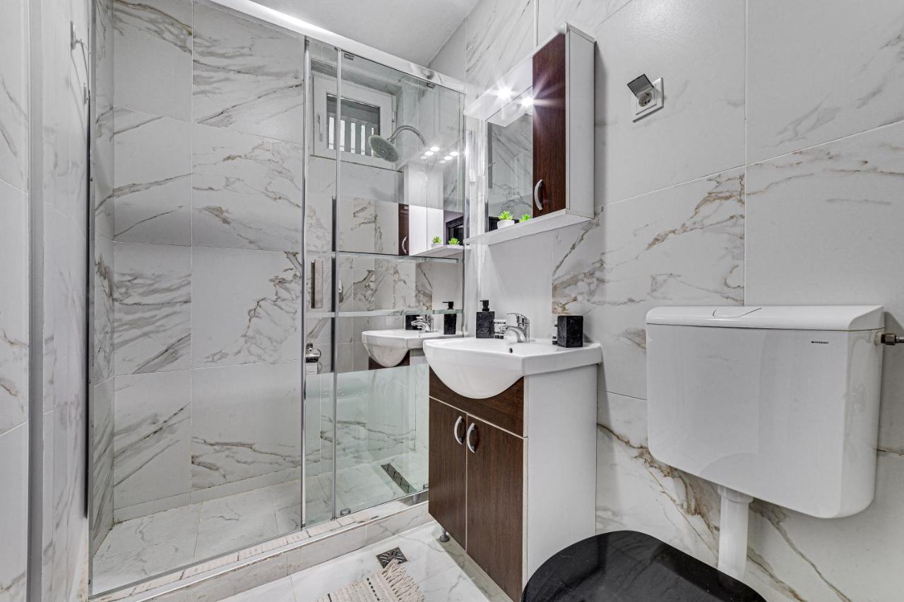 Gabriel Apartment Arad Exteriér fotografie